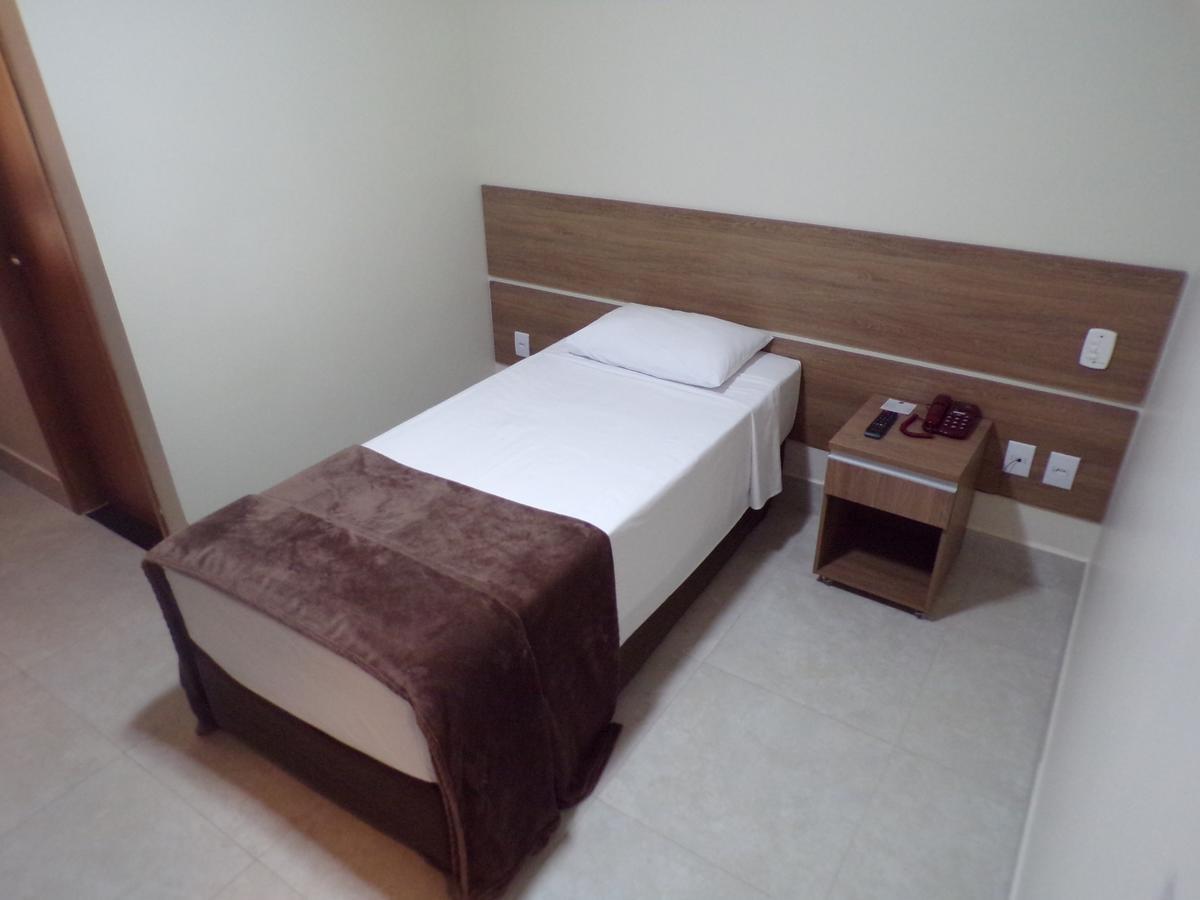 Hotel Hospeda Marília Zewnętrze zdjęcie